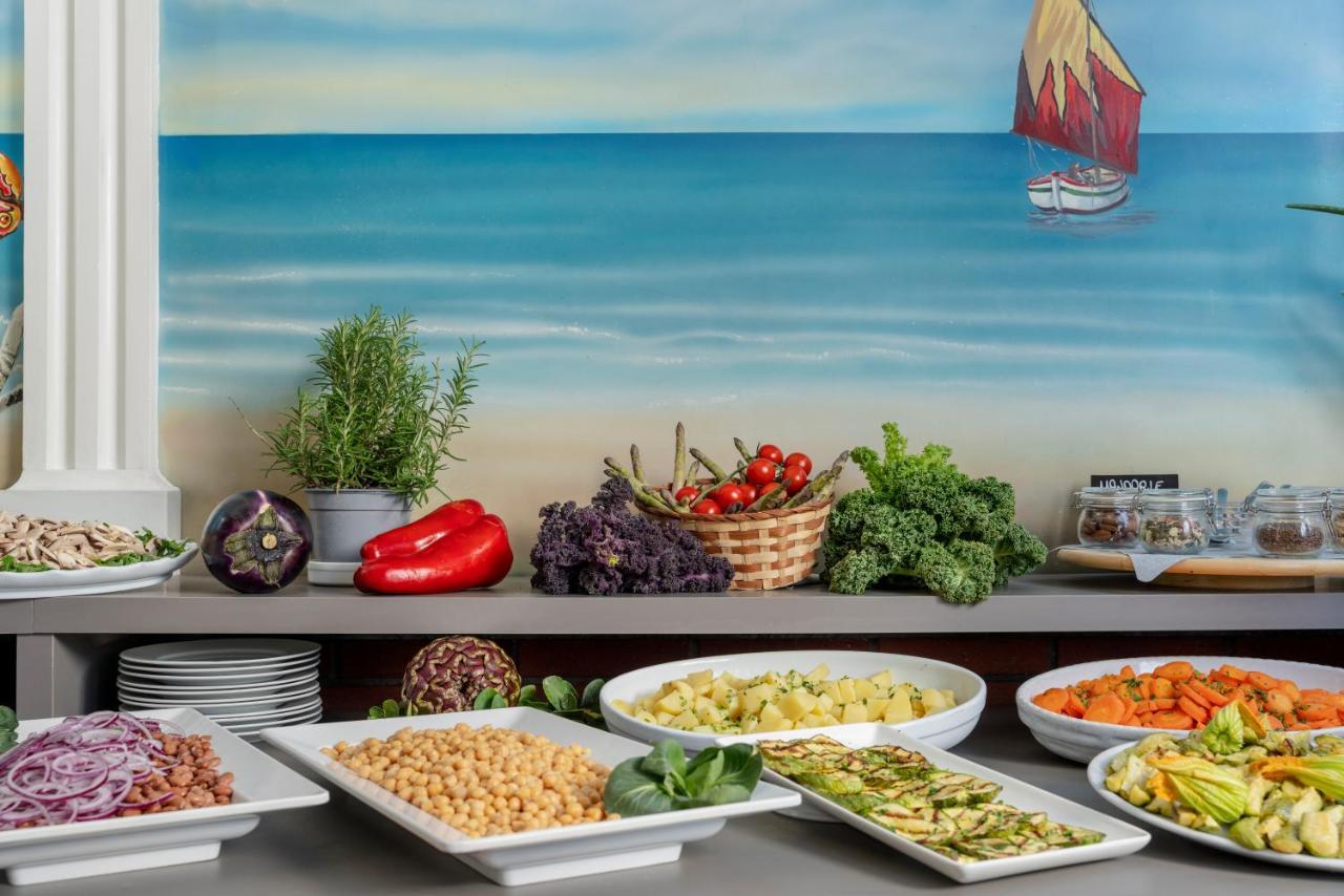 Albergo Ristorante Pozzi Bellaria-Igea Marina Exterior foto